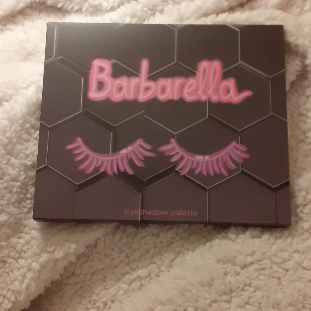 NWT Barbarella Palette by Beebeauty